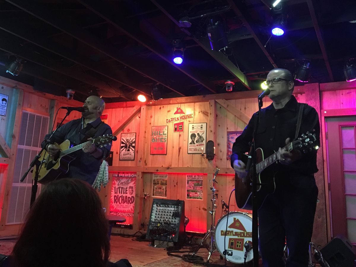 Artie Tobia and Brent Pruner performing at Daryl's House